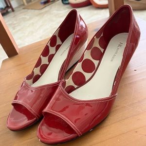 Beautiful Red Anne Klein size 10 shoes